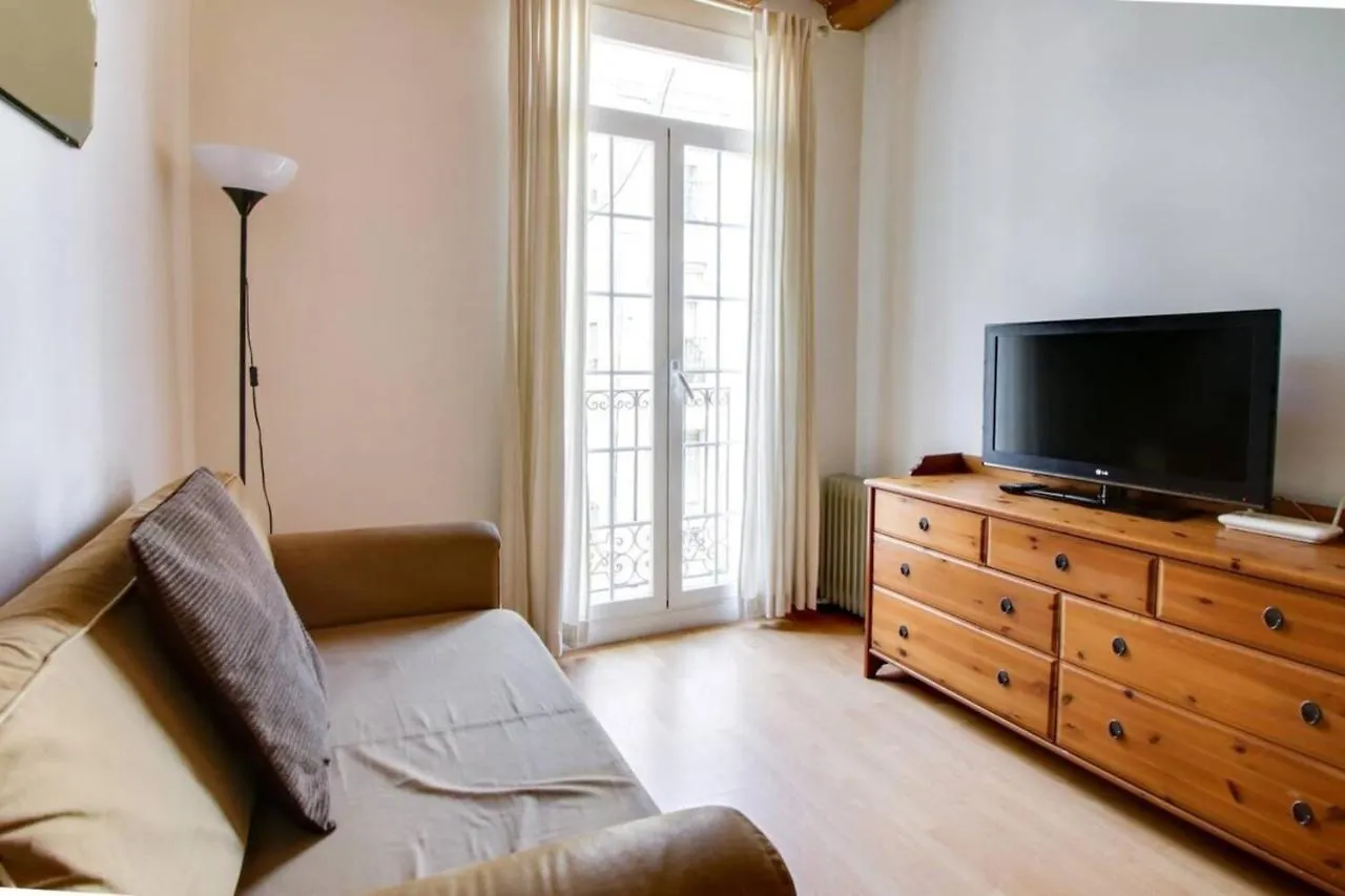 Modern 2 Bedroom In Poble Sec 7 Minutes To Metro