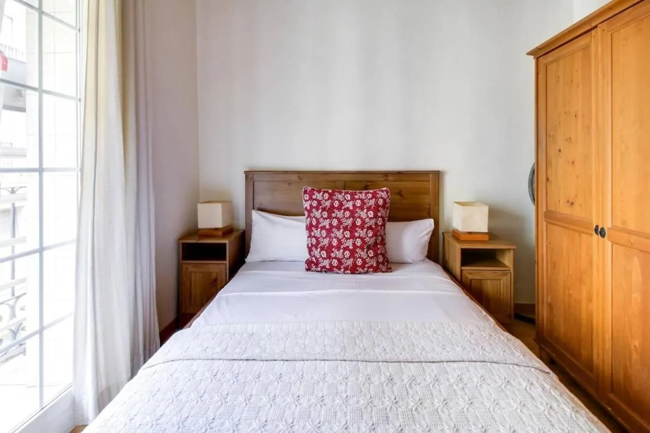 Modern 2 Bedroom In Poble Sec 7 Minutes To Metro 0*, Barcelona Spain