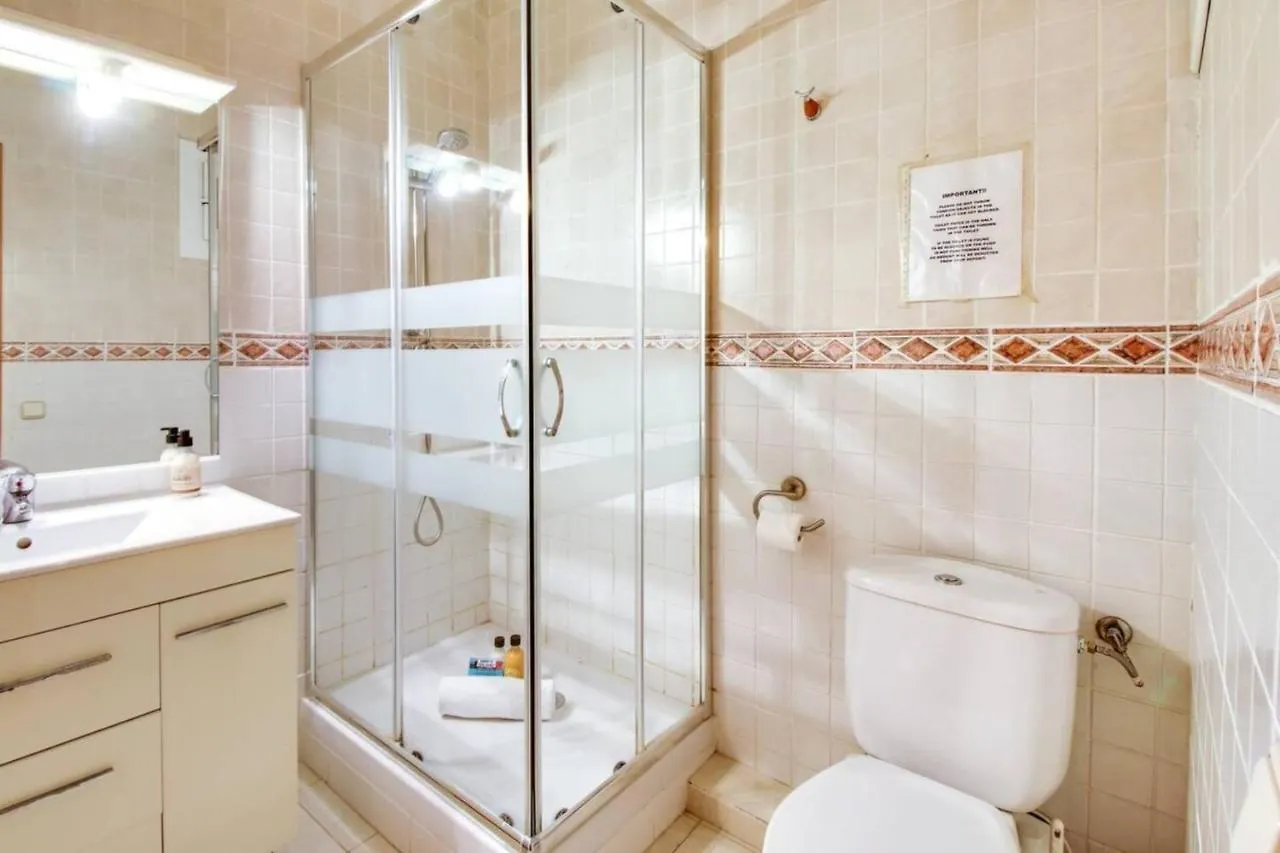 Modern 2 Bedroom In Poble Sec 7 Minutes To Metro Apartment Barcelona