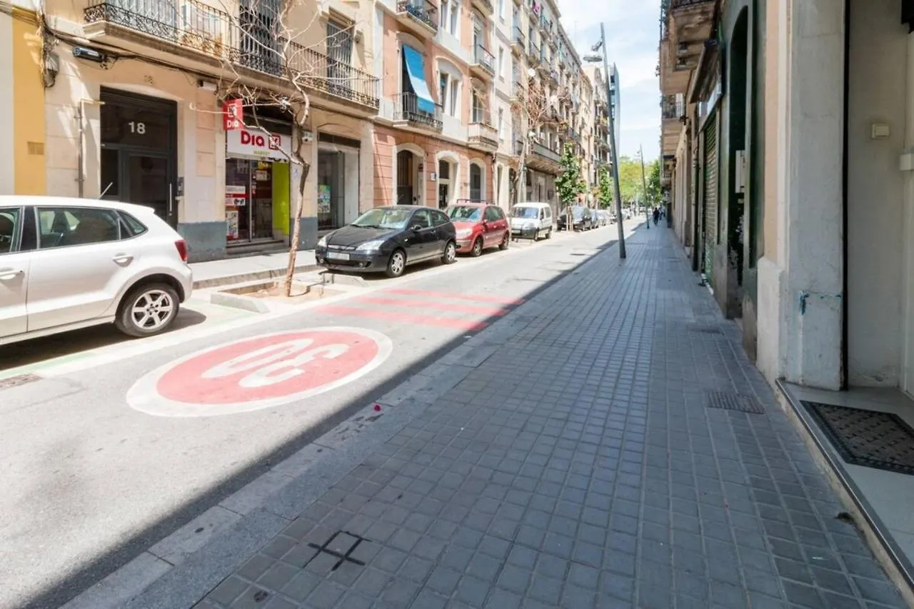 Modern 2 Bedroom In Poble Sec 7 Minutes To Metro Spain