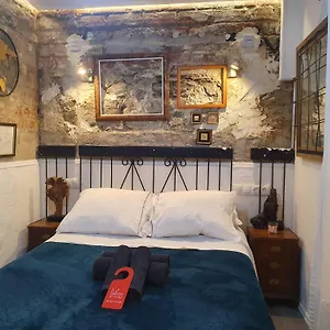Apartment Studio Or With Private Bathroom Or With Shared Bathroom, Barcelona